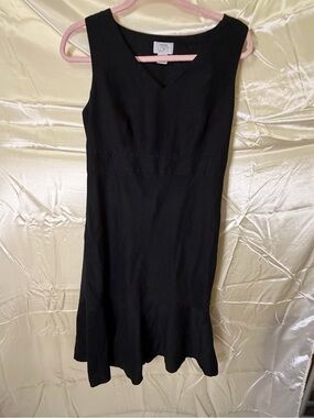 Ann Taylor LOFT Women’s Size 6 Black Linen Blend V Neck Fit Flare Midi Dress